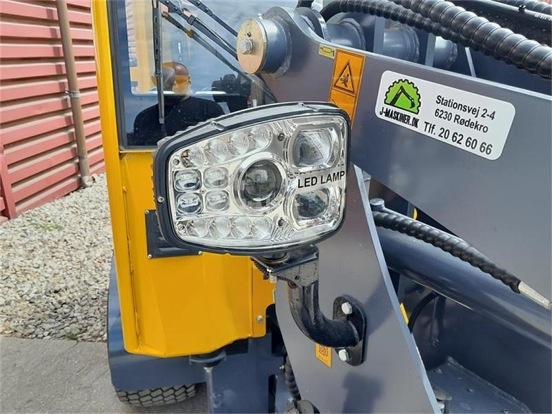 Cargadora articulada Eurotrac W11: foto 8