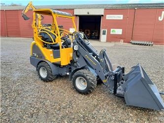 Eurotrac W11 - Cargadora articulada: foto 1 Eurotrac W11 - Cargadora articulada: foto 1
