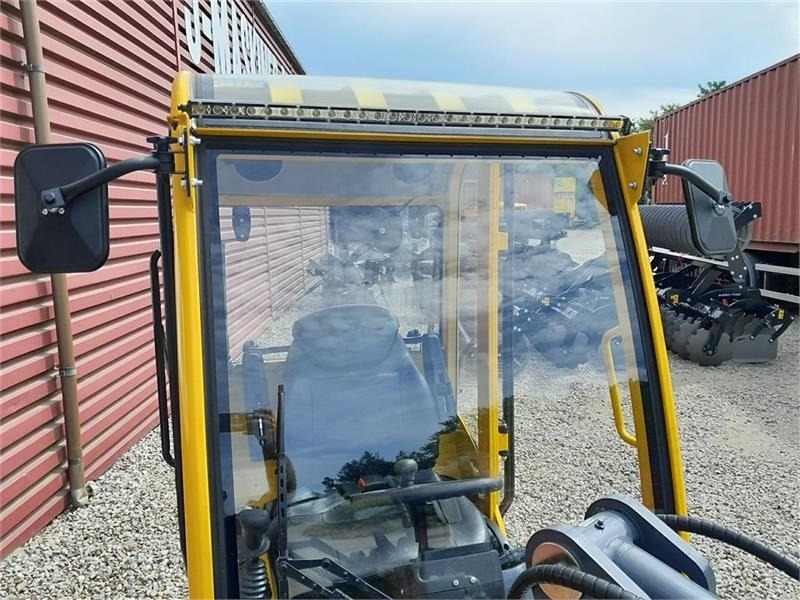 Cargadora articulada Eurotrac W11: foto 9