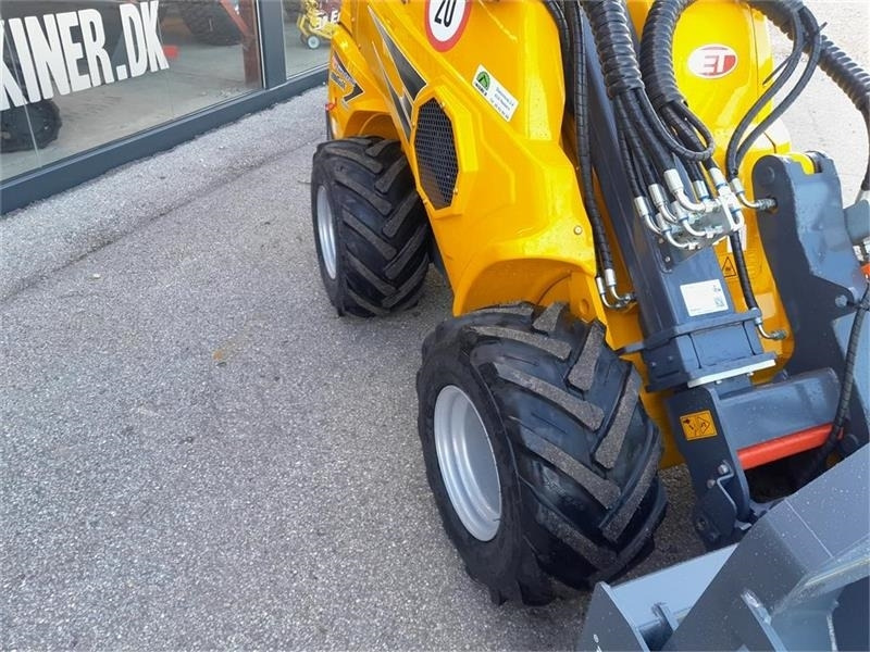 Eurotrac W11 TELESKOB - Cargadora articulada: foto 4 Eurotrac W11 TELESKOB - Cargadora articulada: foto 4