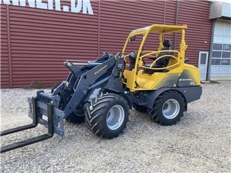 Eurotrac W13F - Cargadora articulada: foto 1 Eurotrac W13F - Cargadora articulada: foto 1