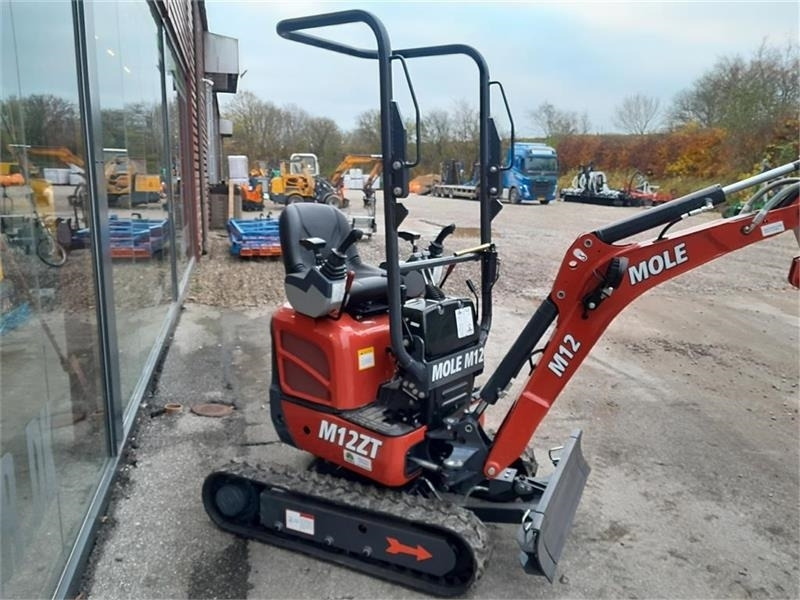 Mole M12 1250 kg graver - Miniexcavadora: foto 5 Mole M12 1250 kg graver - Miniexcavadora: foto 5
