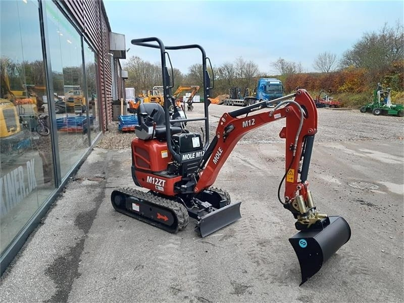 Mole M12 1250 kg graver - Miniexcavadora: foto 1 Mole M12 1250 kg graver - Miniexcavadora: foto 1