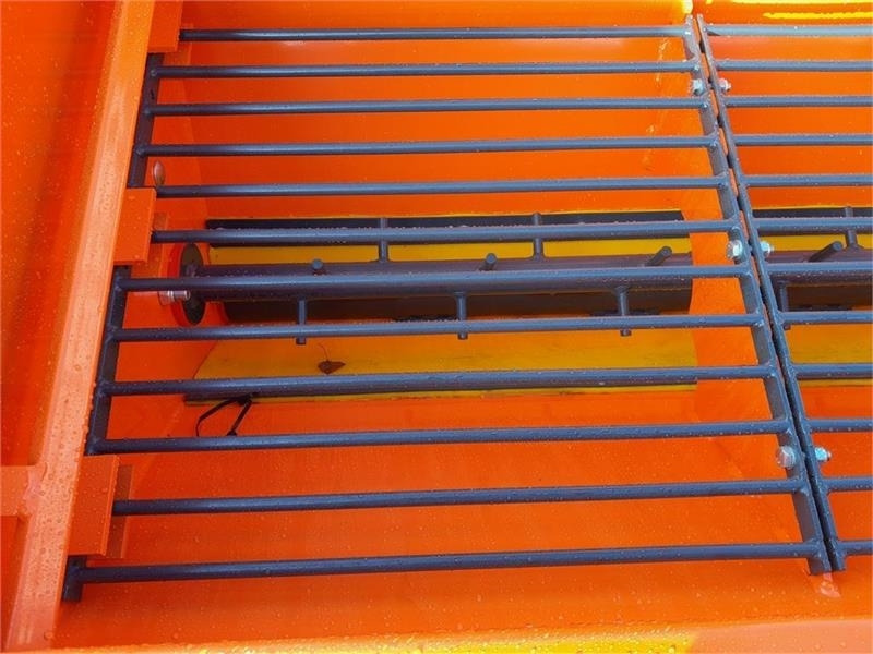 - - - Sand/Salt valse udlægger - Esparcidor de sal para Vehículo municipal: foto 5 - - - Sand/Salt valse udlægger - Esparcidor de sal para Vehículo municipal: foto 5