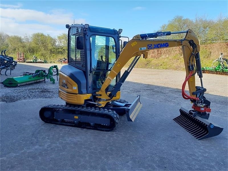 XCMG xe27e med rototilt - Miniexcavadora: foto 4 XCMG xe27e med rototilt - Miniexcavadora: foto 4