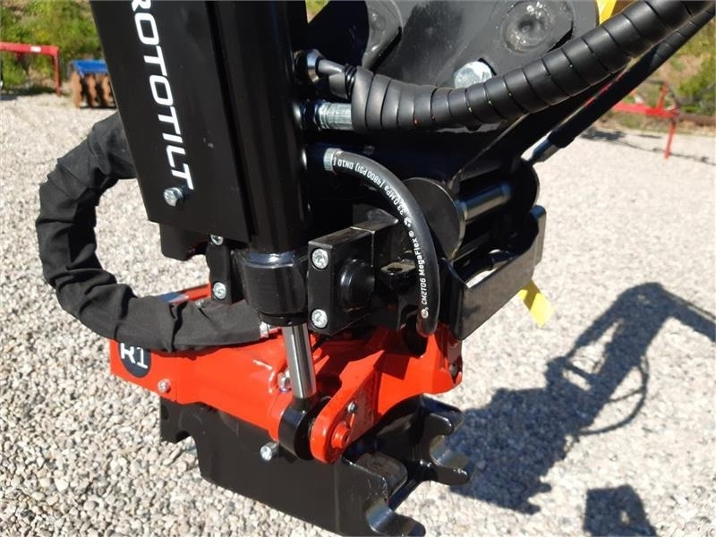 XCMG xe27e med rototilt - Miniexcavadora: foto 5 XCMG xe27e med rototilt - Miniexcavadora: foto 5