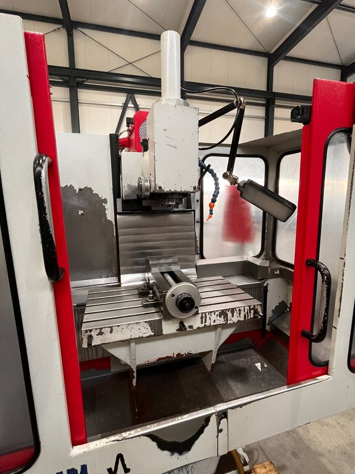 Werkzeugfräsmaschine Fräsmaschine KUNZMANN WF 4/3 TNC124 - Fresadora: foto 2 Werkzeugfräsmaschine Fräsmaschine KUNZMANN WF 4/3 TNC124 - Fresadora: foto 2