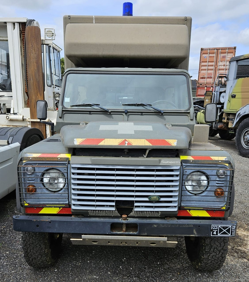 LAND ROVER Défender Ambulance - Furgoneta: foto 2 LAND ROVER Défender Ambulance - Furgoneta: foto 2