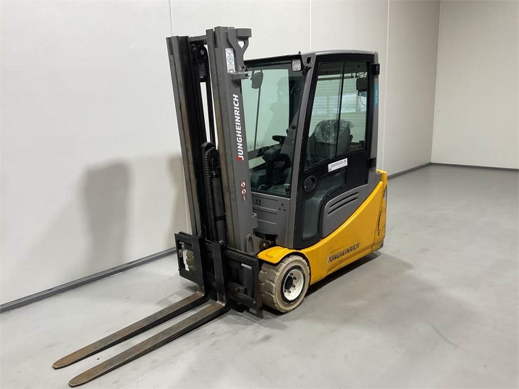 Jungheinrich EFG 220 - Carretilla elevadora eléctrica: foto 4 Jungheinrich EFG 220 - Carretilla elevadora eléctrica: foto 4