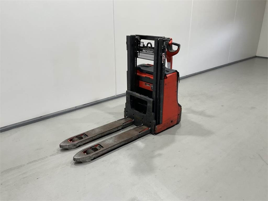 Linde D08 - Apilador: foto 4 Linde D08 - Apilador: foto 4