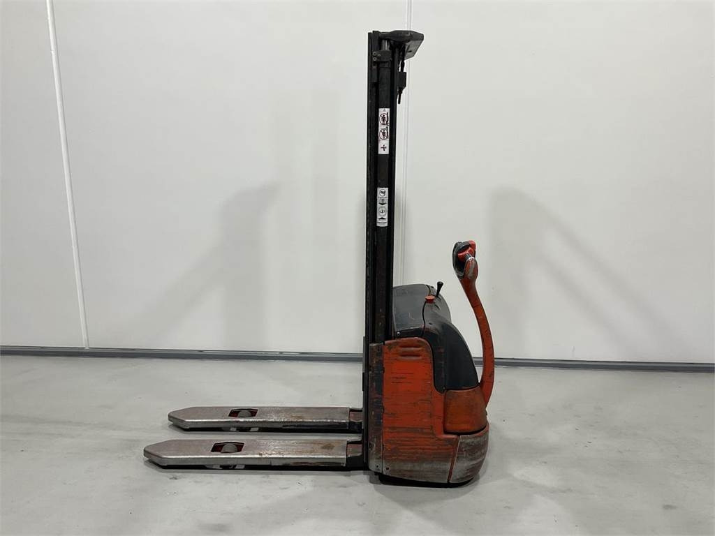 Linde L12 - Apilador: foto 3 Linde L12 - Apilador: foto 3