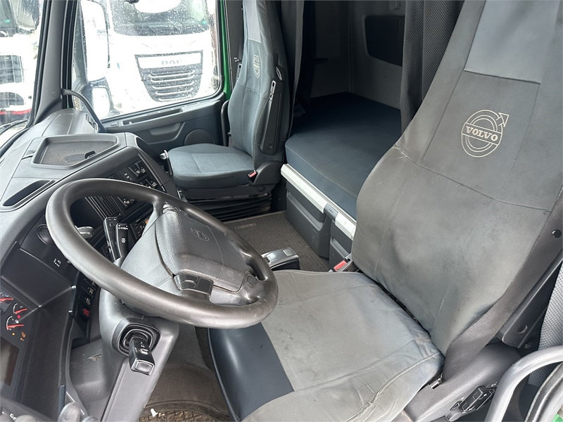 Cabeza tractora Volvo FH 460 6x2 Twinsteer // 2 String Hydraulic: foto 13