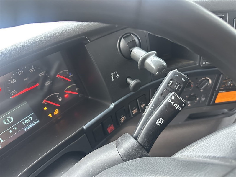 Cabeza tractora Volvo FH 460 6x2 Twinsteer // 2 String Hydraulic: foto 15