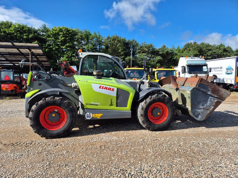 Manipulador telescópico Claas Scorpion 7044: foto 7