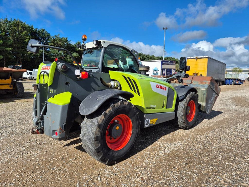 Manipulador telescópico Claas Scorpion 7044: foto 6