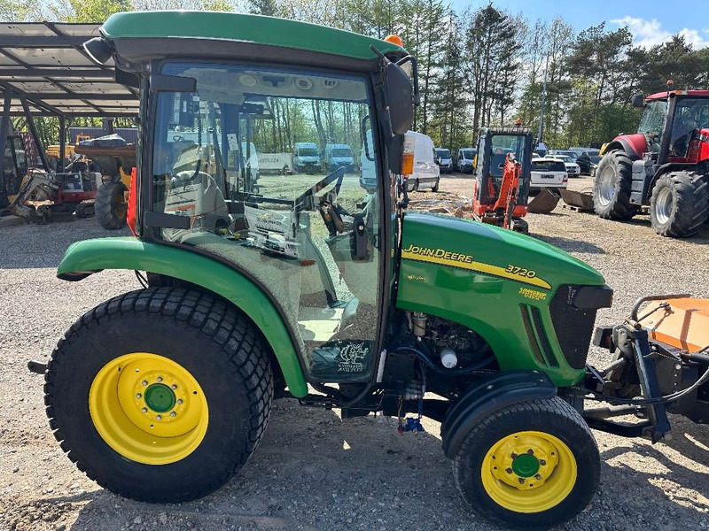 John Deere 3720 M/ Hydraulisk kost - Mini tractor: foto 3 John Deere 3720 M/ Hydraulisk kost - Mini tractor: foto 3