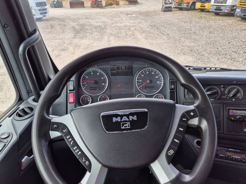 Camión caja cerrada MAN TGM 12.280 // Lift // Sideopening: foto 13 Camión caja cerrada MAN TGM 12.280 // Lift // Sideopening: foto 13