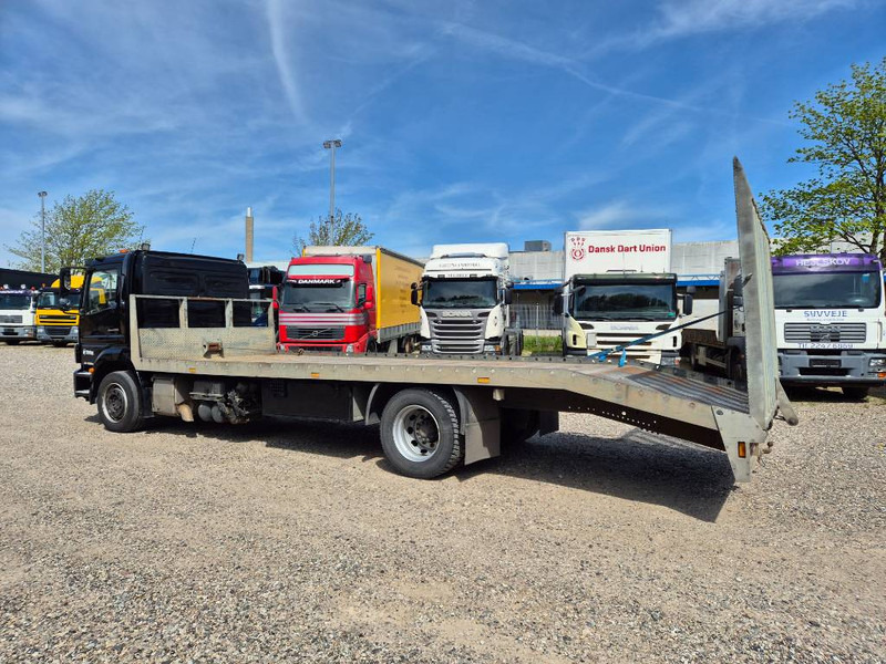 Mercedes-Benz Axor 1824 // Hydraulic Ramp // - Camión portavehículos: foto 4 Mercedes-Benz Axor 1824 // Hydraulic Ramp // - Camión portavehículos: foto 4