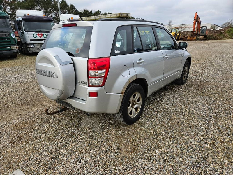 Suzuki Grand Vitara 2,0 GLX aut. Van 5d - Coche: foto 5 Suzuki Grand Vitara 2,0 GLX aut. Van 5d - Coche: foto 5