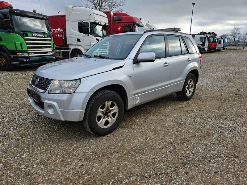 Furgoneta caja cerrada Suzuki Grand Vitara 2,0 GLX aut. Van 5d: foto 1