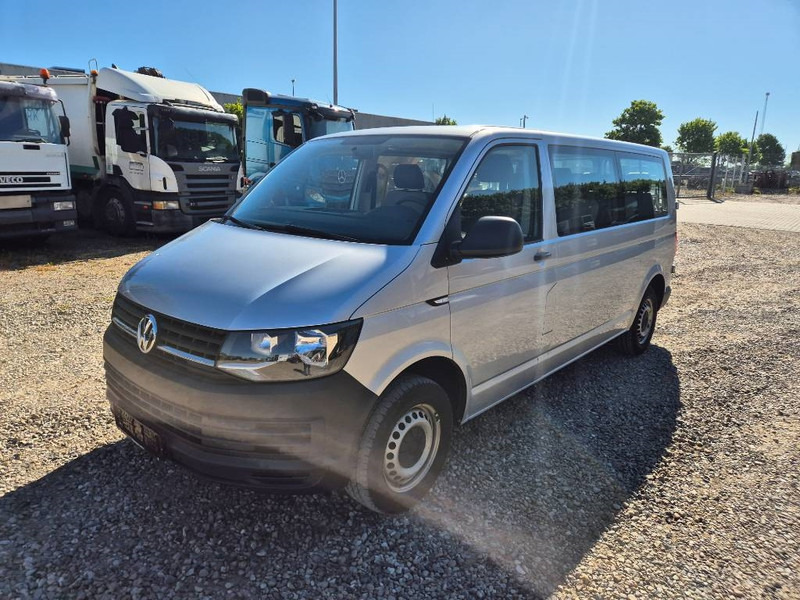 Coche Volkswagen Transporter 2,0 TDi 102 Kombi lang 4d 9 prs: foto 7