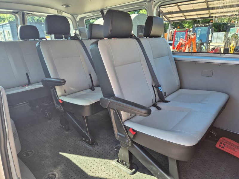Coche Volkswagen Transporter 2,0 TDi 102 Kombi lang 4d 9 prs: foto 15