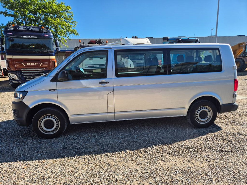 Coche Volkswagen Transporter 2,0 TDi 102 Kombi lang 4d 9 prs: foto 9