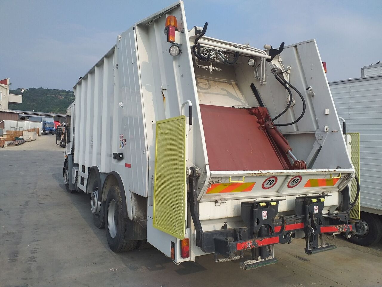 Mercedes-Benz Econic 2628 - Camión de basura: foto 5 Mercedes-Benz Econic 2628 - Camión de basura: foto 5