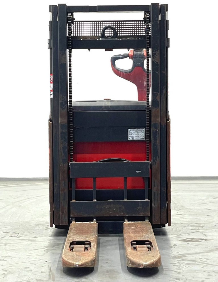 Linde L12i-1172 - Apilador: foto 4 Linde L12i-1172 - Apilador: foto 4
