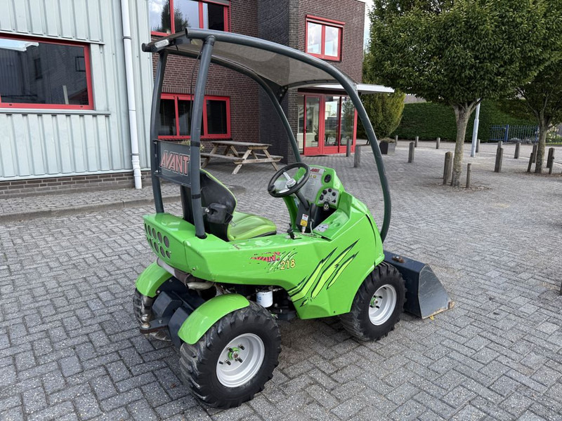 Avant 218 met Grondbak - Cargadora de ruedas: foto 3 Avant 218 met Grondbak - Cargadora de ruedas: foto 3