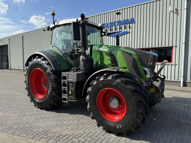 Fendt 828 Vario S4 ProfiPlus - Tractor: foto 4 Fendt 828 Vario S4 ProfiPlus - Tractor: foto 4