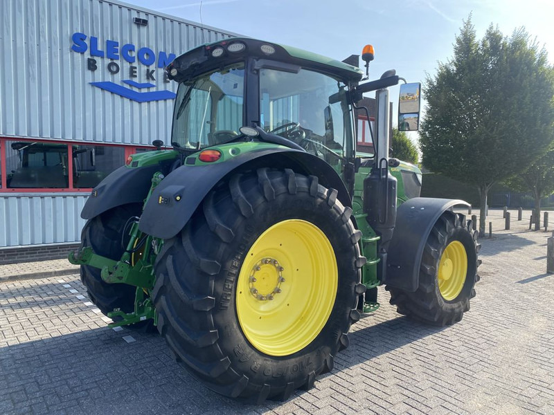 John Deere 6215R Autopowr Premium Edition - Tractor: foto 5 John Deere 6215R Autopowr Premium Edition - Tractor: foto 5