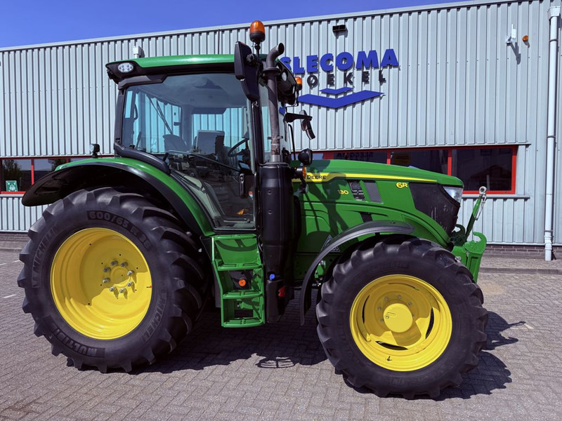 John Deere 6R130 Command Pro Autopowr - Tractor: foto 2 John Deere 6R130 Command Pro Autopowr - Tractor: foto 2