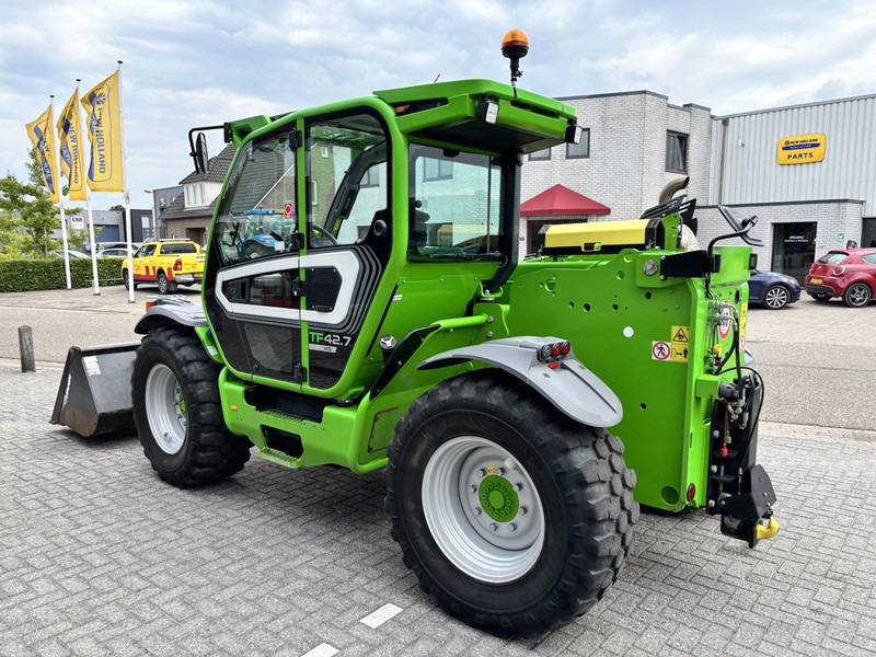 Merlo TF42.7-145 CVTRONIC - Manipulador telescópico: foto 2 Merlo TF42.7-145 CVTRONIC - Manipulador telescópico: foto 2