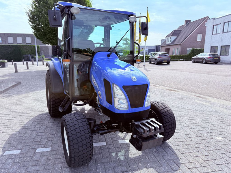 New Holland Boomer 45D Easy Drive - Tractor: foto 5 New Holland Boomer 45D Easy Drive - Tractor: foto 5