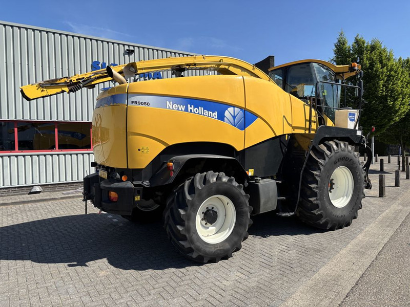 New Holland FR9050 - Cosechadora de forraje: foto 3 New Holland FR9050 - Cosechadora de forraje: foto 3