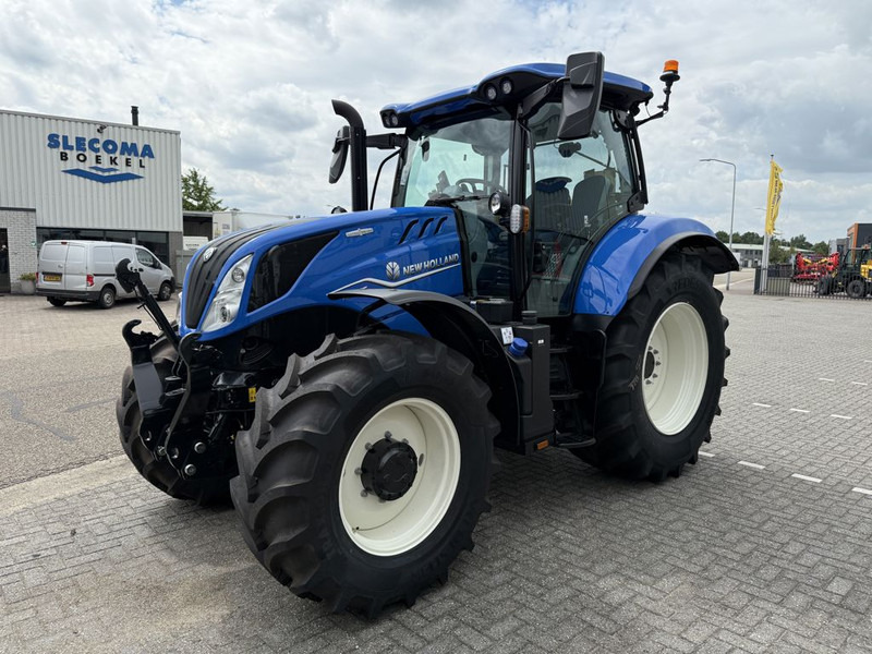 New Holland T6.145 AC STAGE V - Tractor: foto 1 New Holland T6.145 AC STAGE V - Tractor: foto 1