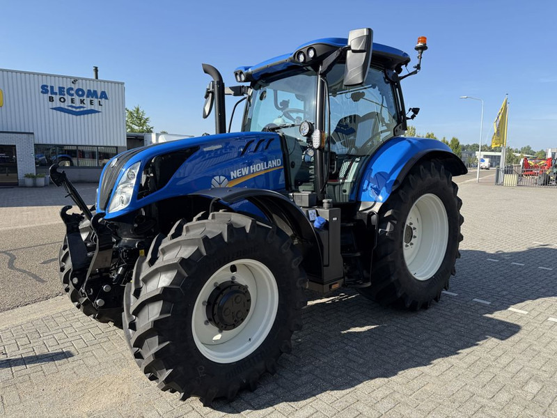 New Holland T6.180 AC Stage V - Tractor: foto 1 New Holland T6.180 AC Stage V - Tractor: foto 1