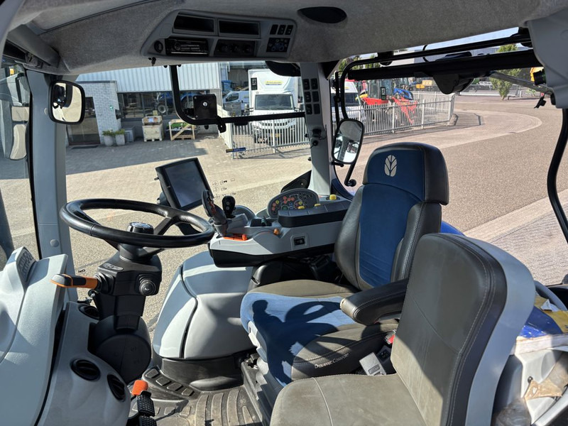 New Holland T7.245 AC Stage V + RTK - Tractor: foto 5 New Holland T7.245 AC Stage V + RTK - Tractor: foto 5