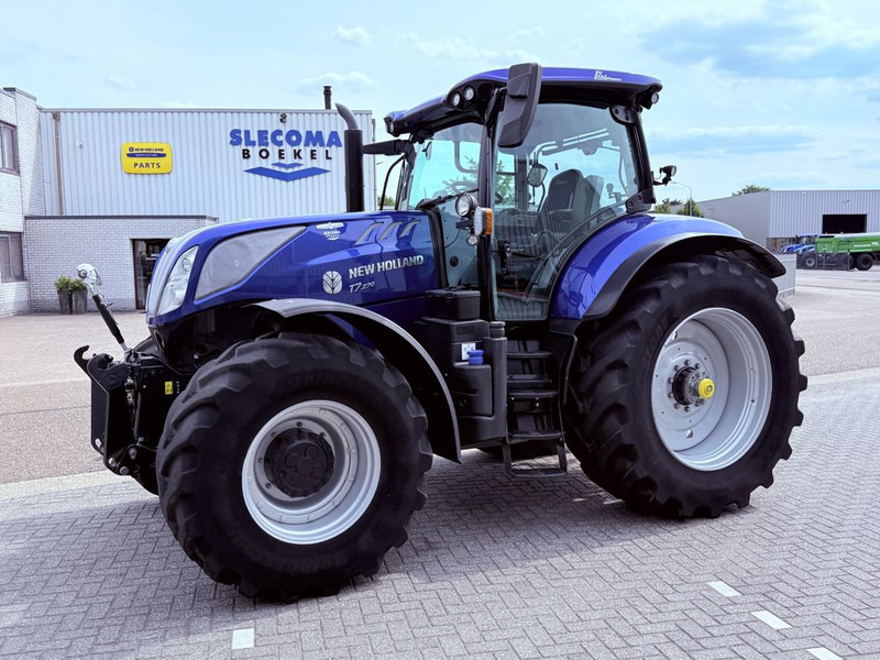 New Holland T7.270 AutoCommand Blue Power – Stage V - Tractor: foto 1 New Holland T7.270 AutoCommand Blue Power – Stage V - Tractor: foto 1