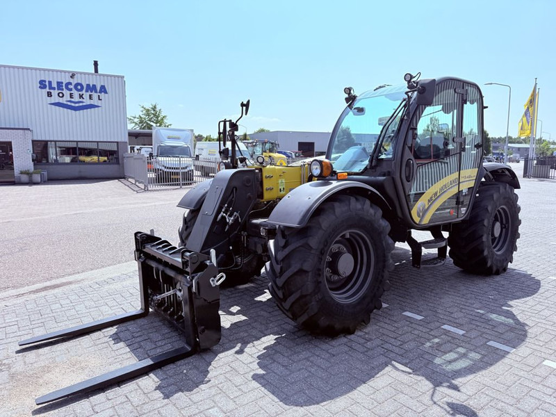 New Holland TH7.42 Telehandler - Manipulador telescópico: foto 2 New Holland TH7.42 Telehandler - Manipulador telescópico: foto 2