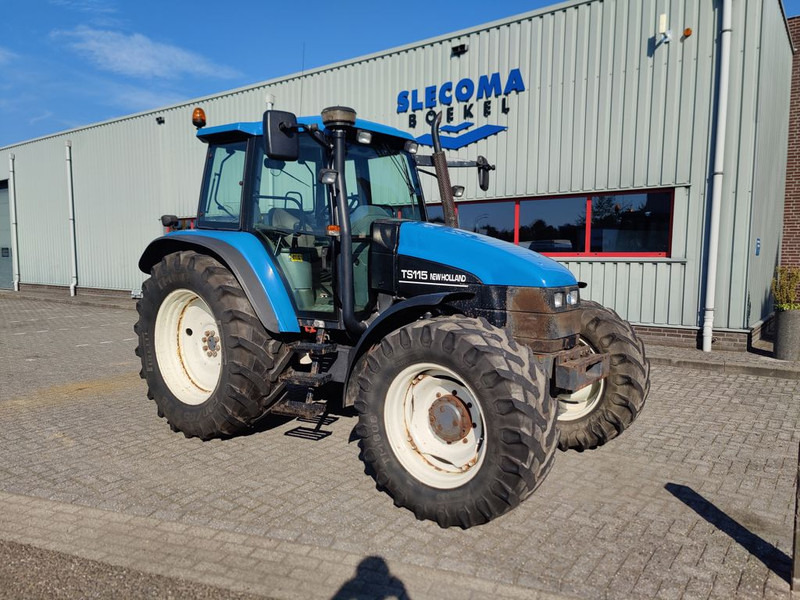 New Holland TS115 - Tractor: foto 4 New Holland TS115 - Tractor: foto 4