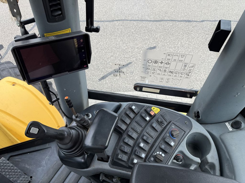 New Holland W130C Tool Carrier - Cargadora de ruedas: foto 5 New Holland W130C Tool Carrier - Cargadora de ruedas: foto 5