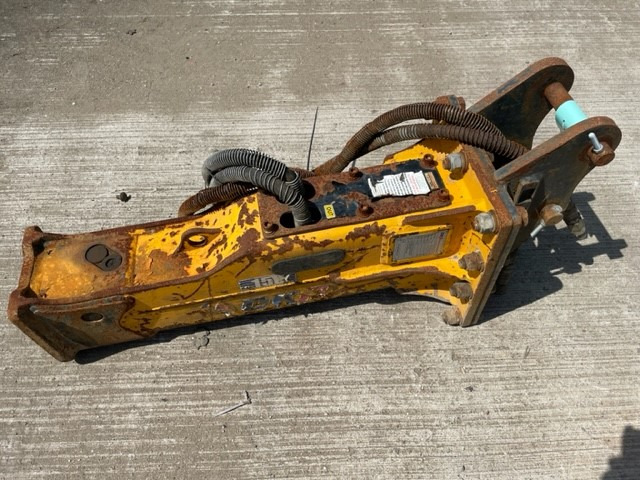 OK Tech OKB150 Hydraulic Breaker - Implemento: foto 1 OK Tech OKB150 Hydraulic Breaker - Implemento: foto 1