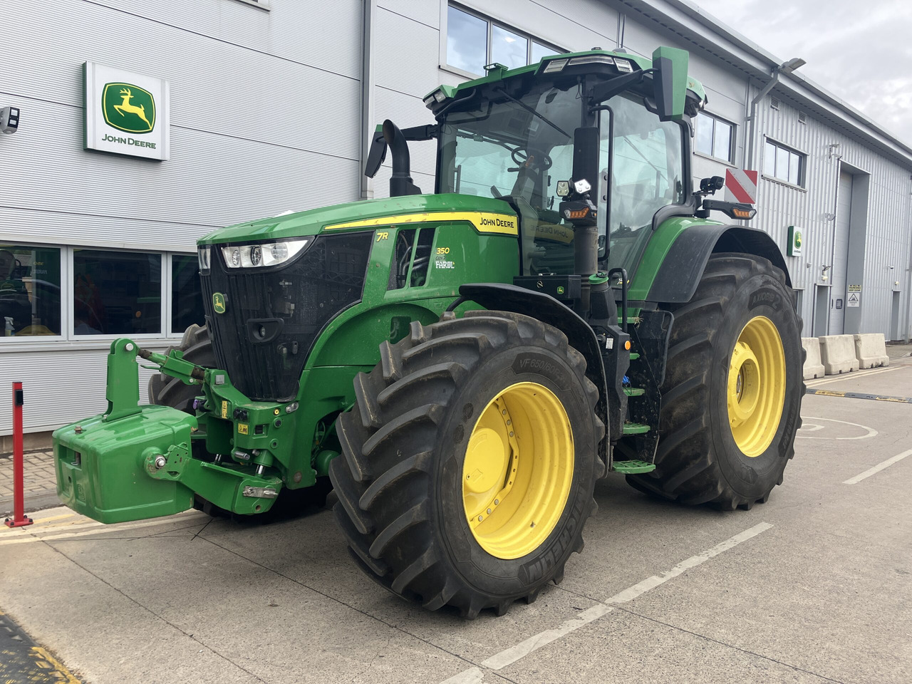 John Deer 7R 350 - Tractor: foto 1 John Deer 7R 350 - Tractor: foto 1