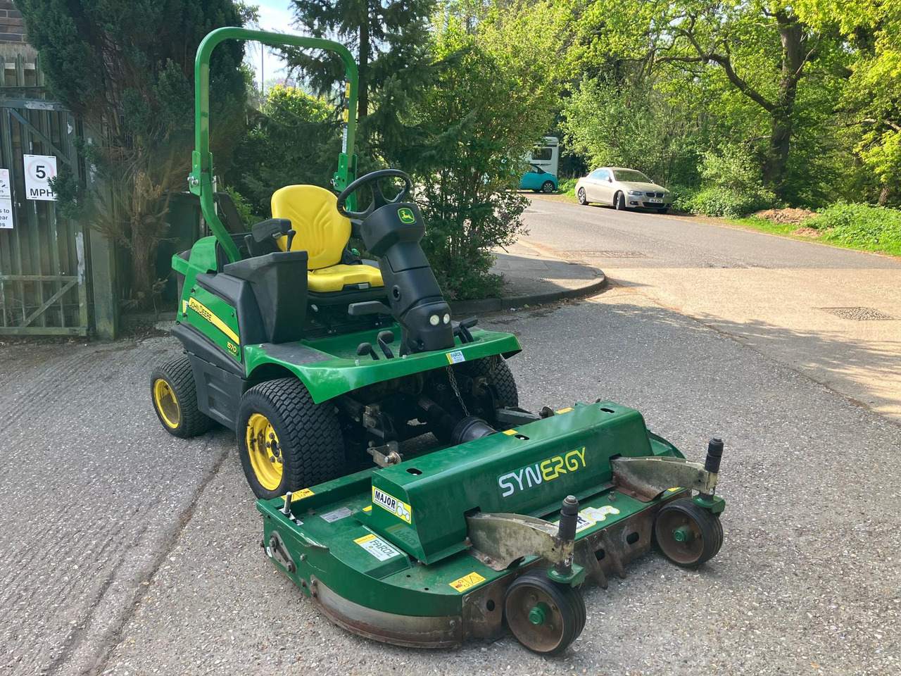 Cortacésped John Deere 1570 Outfront c/w Major Synergy deck: foto 1