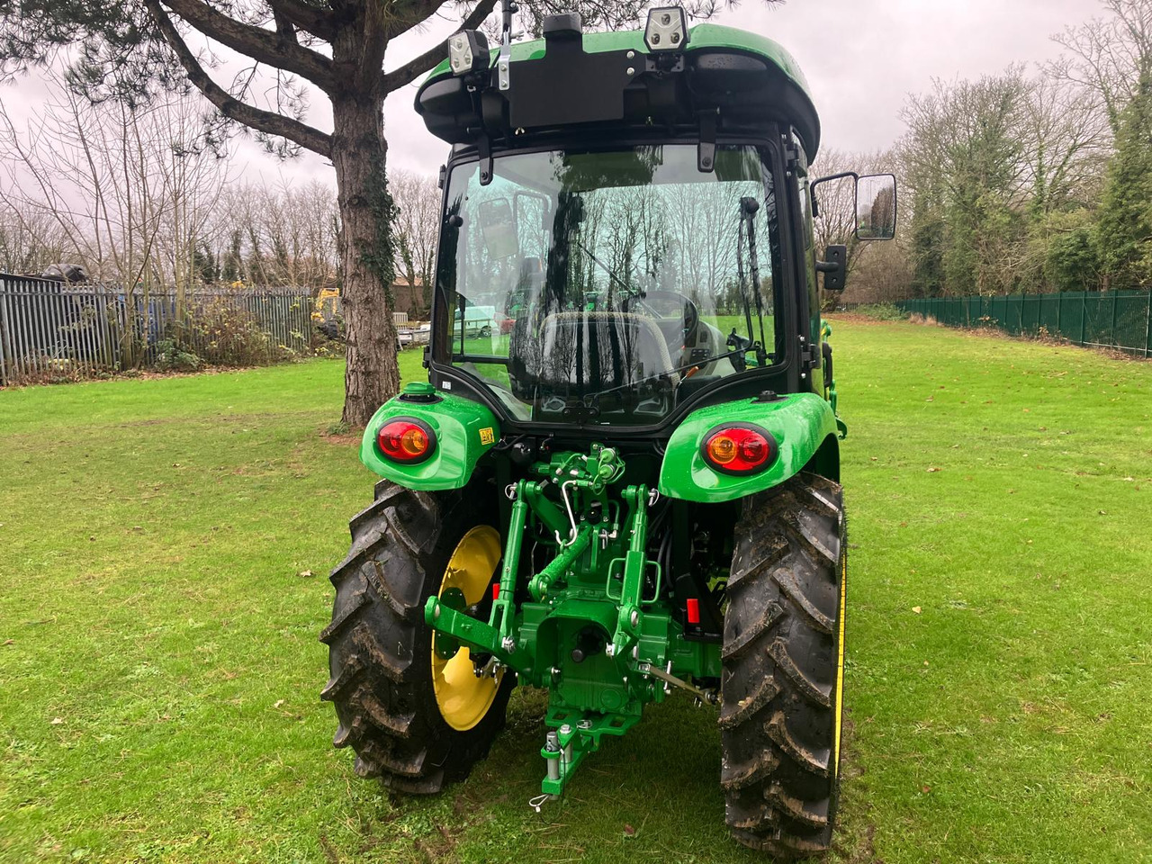 John Deere 3039R compact tractor - Mini tractor: foto 5 John Deere 3039R compact tractor - Mini tractor: foto 5