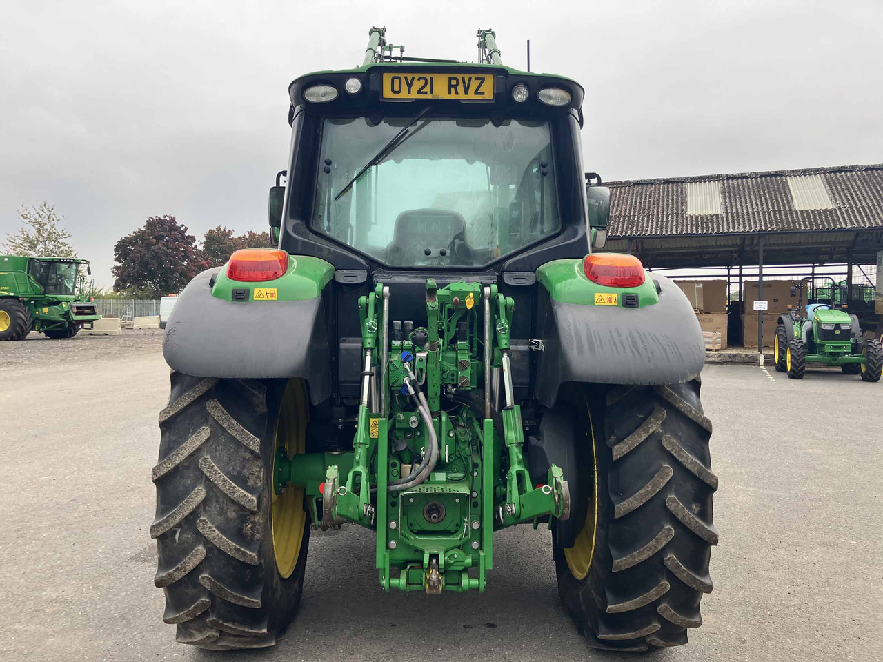 John Deere 6110M - Tractor: foto 4 John Deere 6110M - Tractor: foto 4