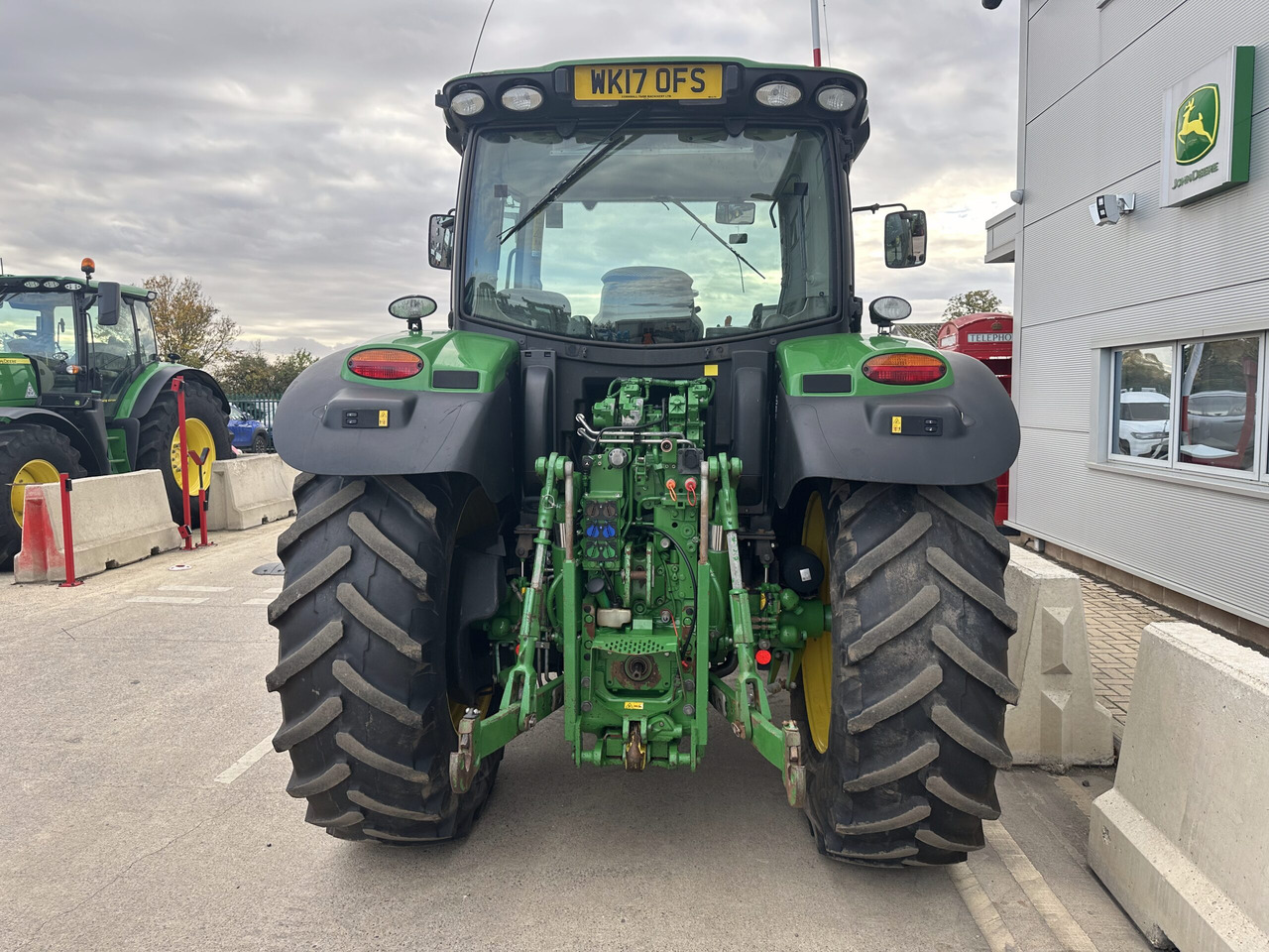 John Deere 6135R - Tractor: foto 4 John Deere 6135R - Tractor: foto 4