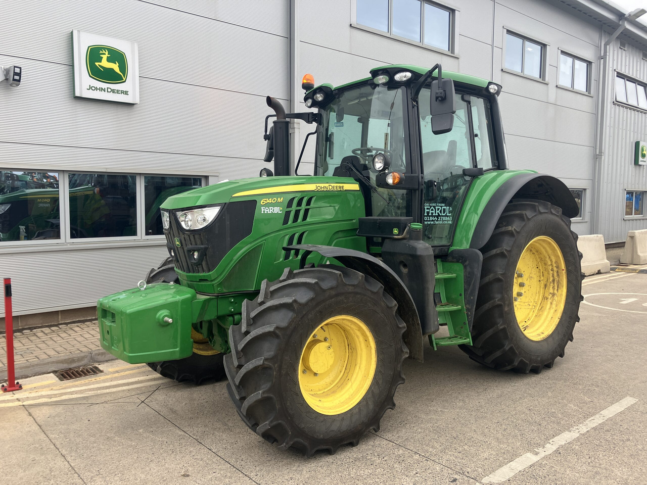 John Deere 6140M - Tractor: foto 1 John Deere 6140M - Tractor: foto 1